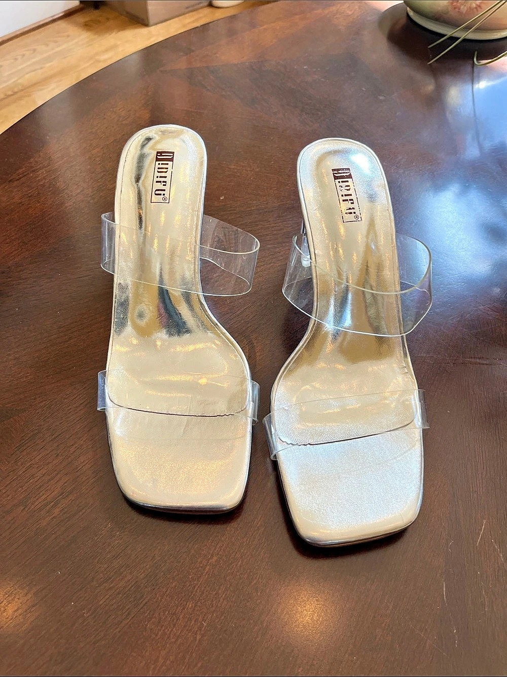 Idipu brand Silver Crystal Heel Sandals Like New